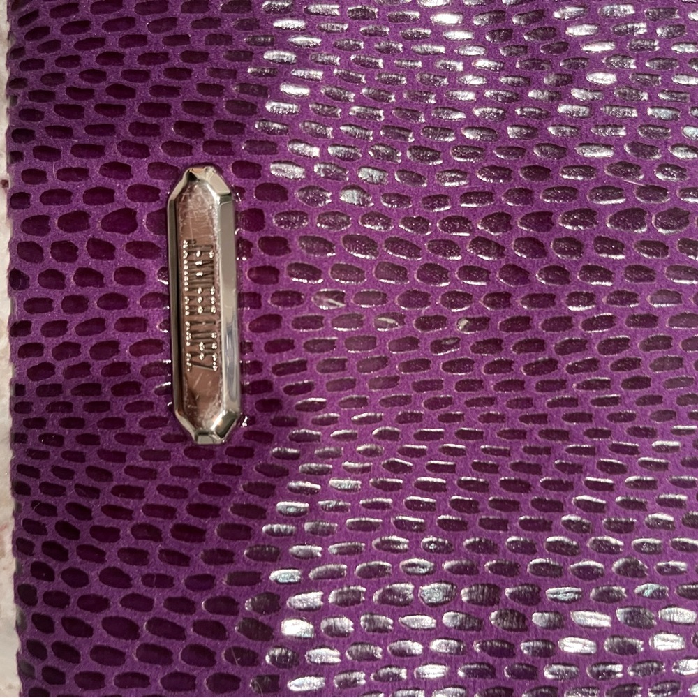 Jennifer Lopez Purple Textured Clutch - Picture 4 of 8